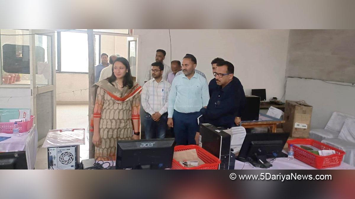 Komal Mittal, DC Hoshiarpur, Deputy Commissioner Hoshiarpur, Hoshiarpur, ECI, Chief Electoral Officer Punjab, Lok Sabha Elections 2024, General Elections 2024, CEO Punjab, Chunav Ka Parv, Desh Ka Garv