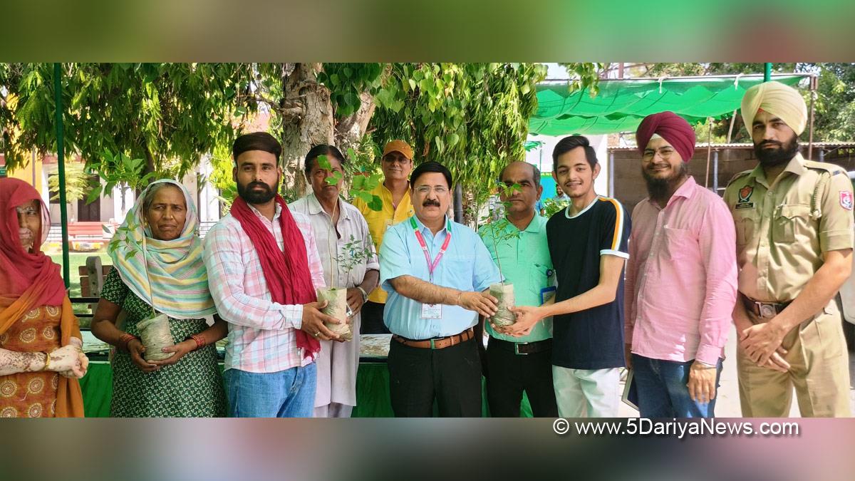 Senu Duggal, DC Fazilka, Fazilka, Deputy Commissioner Fazilka, ECI, Chief Electoral Officer Punjab, Lok Sabha Elections 2024, General Elections 2024, CEO Punjab, Chunav Ka Parv, Desh Ka Garv