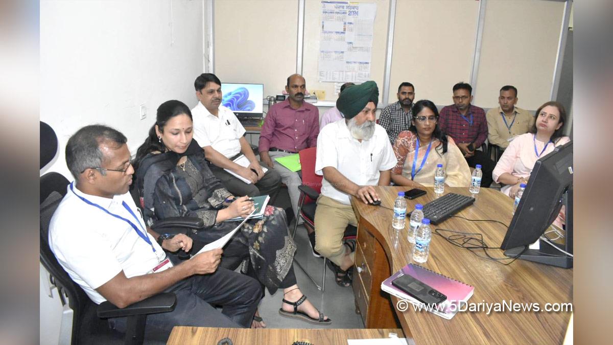 Komal Mittal, DC Hoshiarpur, Deputy Commissioner Hoshiarpur, Hoshiarpur, ECI, Chief Electoral Officer Punjab, Lok Sabha Elections 2024, General Elections 2024, CEO Punjab, Chunav Ka Parv, Desh Ka Garv