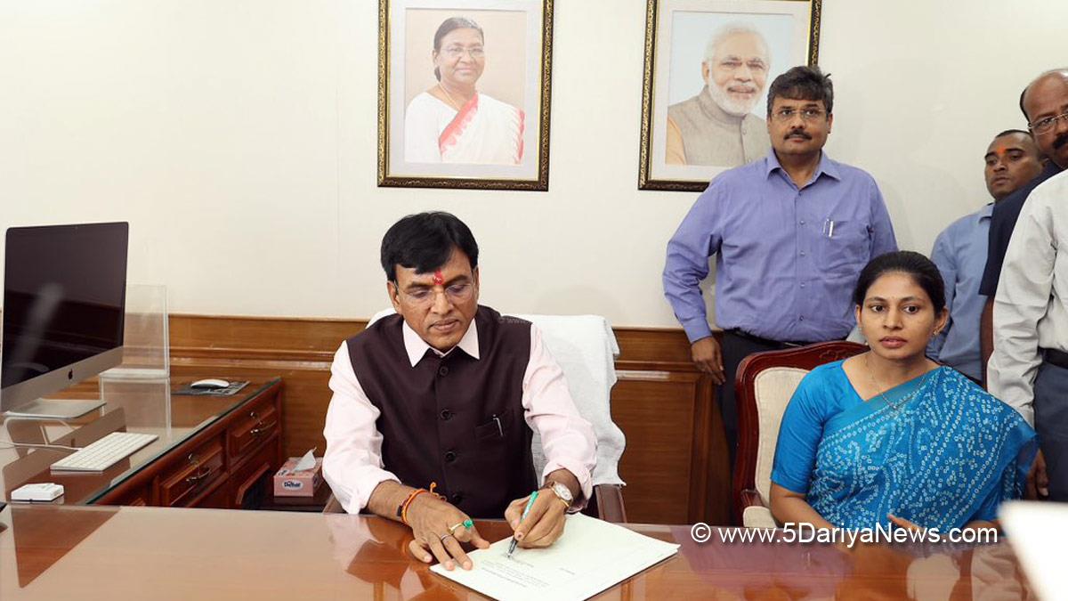 Mansukh Mandaviya, Union Minister of Health & Family Welfare, BJP, Bharatiya Janata Party, Raksha Nikhil Khadse