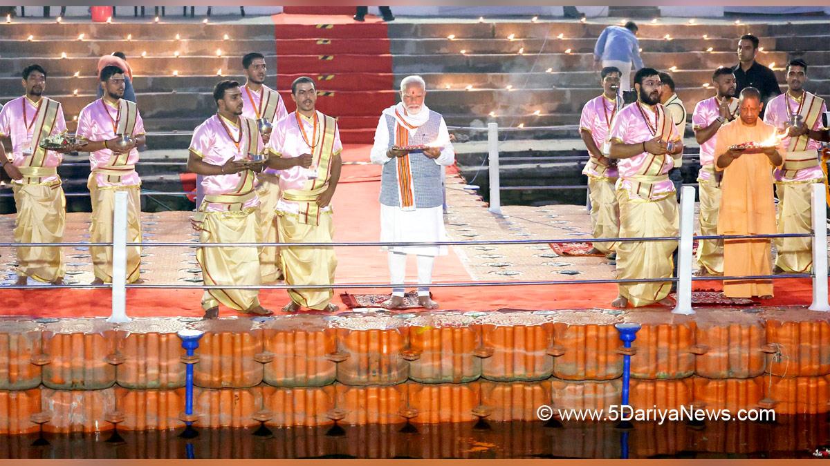 Narendra Modi, Modi, BJP, Bharatiya Janata Party, Prime Minister of India, Prime Minister, Narendra Damodardas Modi, Yogi Adityanath, Varanasi , Uttar Pradesh