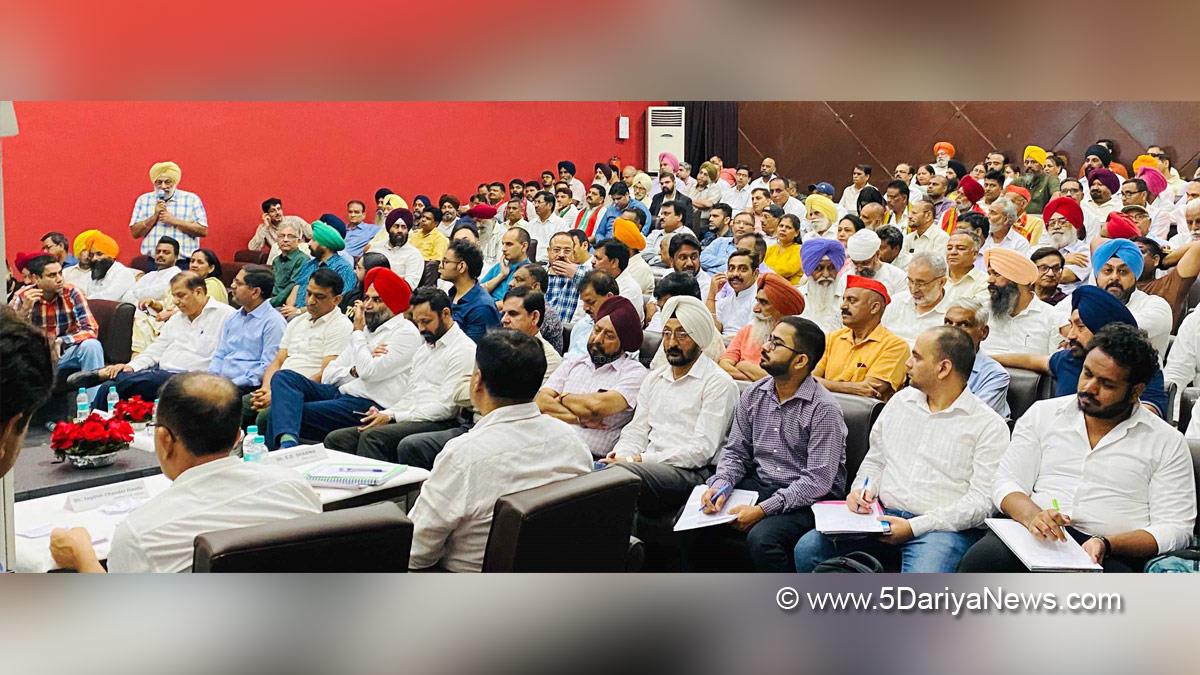 Dr. S.S Ahluwalia, Dr. Sunny Singh Ahluwalia, Sunny Singh Ahluwalia, AAP, Aam Aadmi Party, Aam Aadmi Party Punjab, AAP Punjab