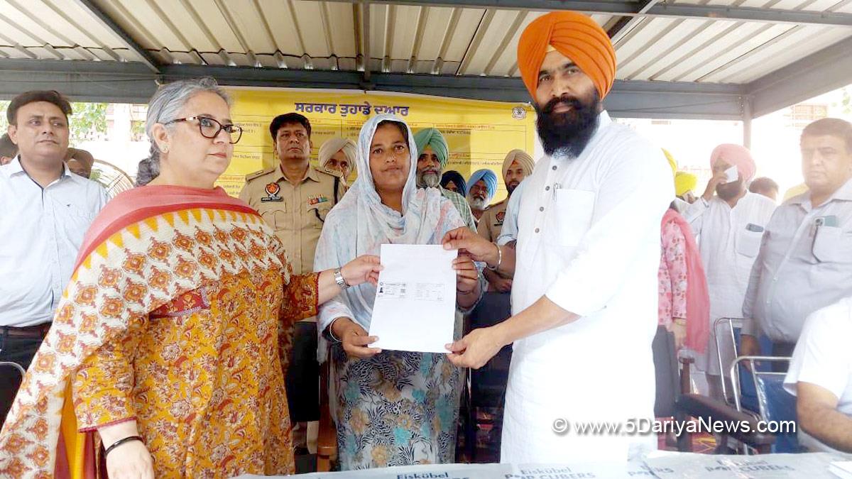 Kulwant Singh Pandori, Mehal Kalan, AAP, Aam Aadmi Party, Aam Aadmi Party Punjab, AAP Punjab,PoonamDeep Kaur, DC Barnala, Deputy Commissioner Barnala, Barnala, Bhagwant Mann Sarkar Tuhade Dwar