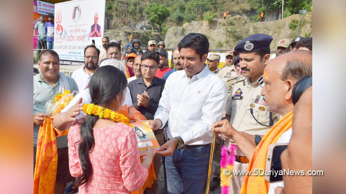 Baseer ul Haq Chowdary, Ramban, Deputy Commissioner Ramban, Kashmir, Jammu And Kashmir, Jammu & Kashmir, District Administration Ramban, Shri Amarnath Ji Yatra, Shri Amarnathji Yatra 2024, Amarnathji Yatra, Amarnathji Yatra 2024, Shri Amarnath Ji Pilgrimage, Shri Amarnathji Shrine Board, SASB, SANJY-2024