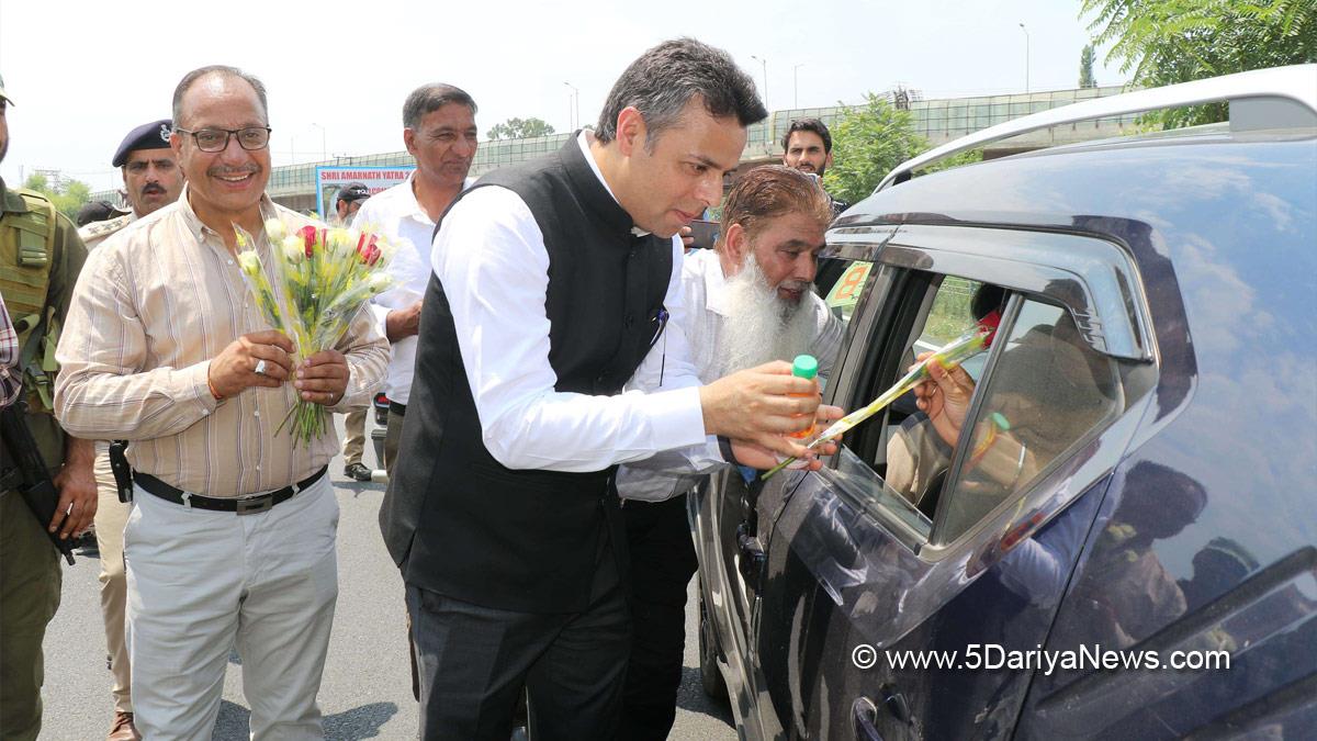 Dr. Bilal Mohi-Ud-Din Bhat, Srinagar, Deputy Commissioner Srinagar, Kashmir, Jammu And Kashmir, Jammu & Kashmir, District Administration Srinagar, Shri Amarnath Ji Yatra, Shri Amarnathji Yatra 2024, Amarnathji Yatra, Amarnathji Yatra 2024, Shri Amarnath Ji Pilgrimage, Shri Amarnathji Shrine Board, SASB, SANJY-2024