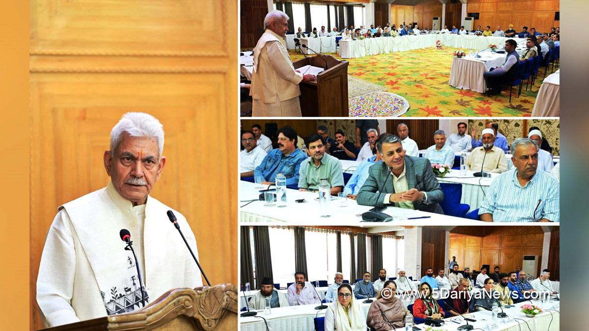 Manoj Sinha, Lieutenant Governor J&K, Raj Bhavan, Jammu, Srinagar, Kashmir, Jammu And Kashmir, Jammu & Kashmir, Shri Amarnath Ji Yatra, Shri Amarnathji Yatra 2024, Amarnathji Yatra, Amarnathji Yatra 2024, Shri Amarnath Ji Pilgrimage, Shri Amarnathji Shrine Board, SASB, SANJY-2024