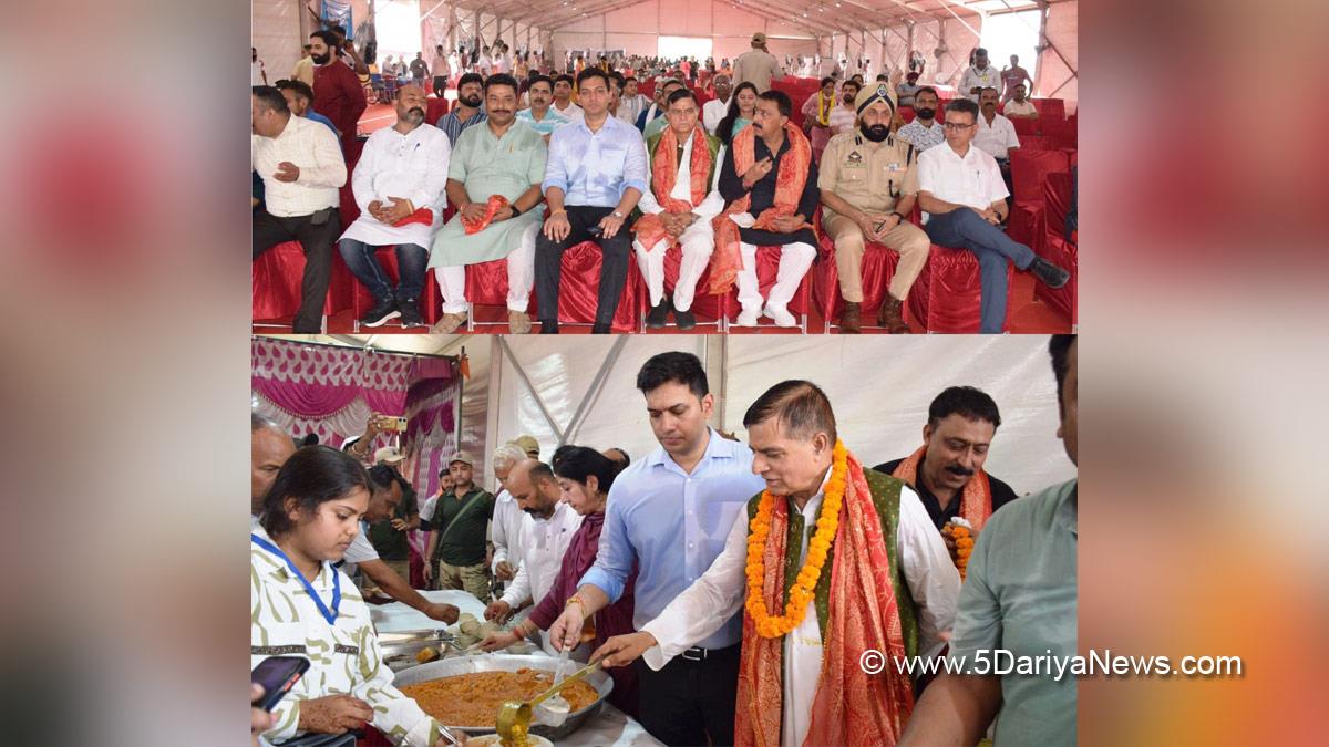 Rakesh Minhas, Kathua, DDC Kathua, District Development Commissioner Kathua, Kashmir, Jammu And Kashmir, Jammu & Kashmir, District Administration Kathua, Shri Amarnath Ji Yatra, Shri Amarnathji Yatra 2024, Amarnathji Yatra, Amarnathji Yatra 2024, Shri Amarnath Ji Pilgrimage, Shri Amarnathji Shrine Board, SASB, SANJY-2024