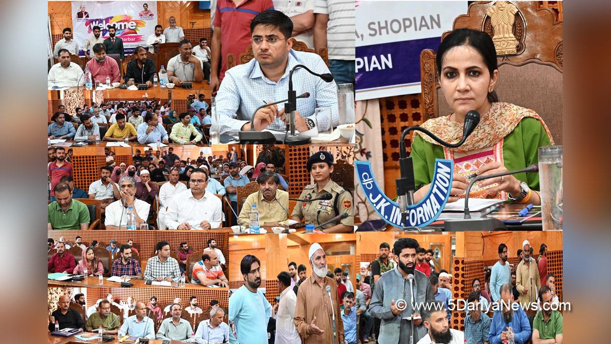 Prerna Puri, Shopian, DDC Shopian, District Development Commissioner Shopian, Faz Lul Haseeb, Faz-Lul Haseeb, Kashmir, Jammu And Kashmir, Jammu & Kashmir, District Administration Shopian