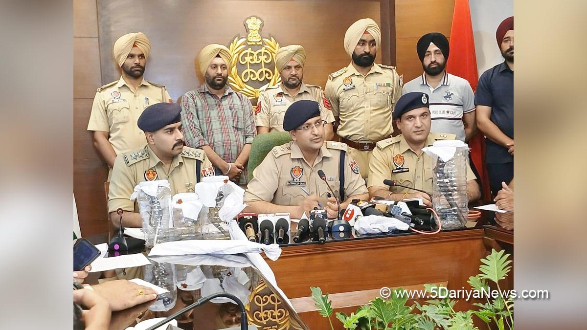 Crime News Punjab, Punjab Police, Police, Crime News, S.A.S. Nagar Police, Mohali Police