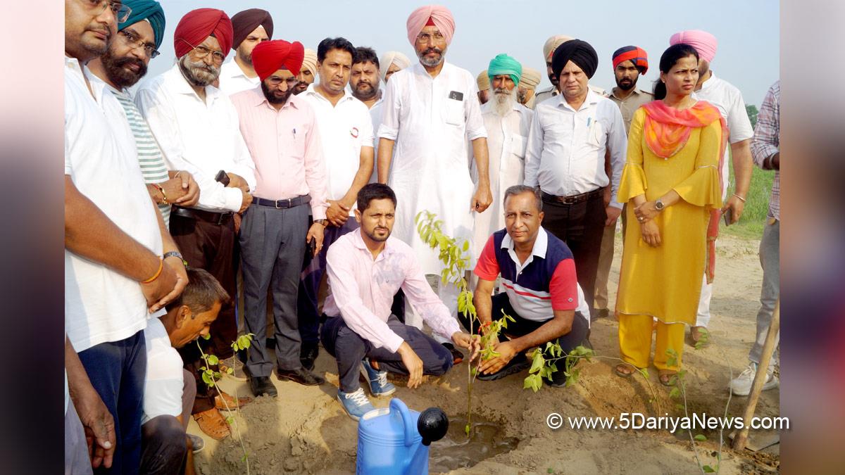 Dr. Vijay Singla, AAP, Aam Aadmi Party, Aam Aadmi Party Punjab, AAP Punjab, Government of Punjab, Punjab Government, Paramvir Singh, DC Mansa, Deputy Commissioner Mansa