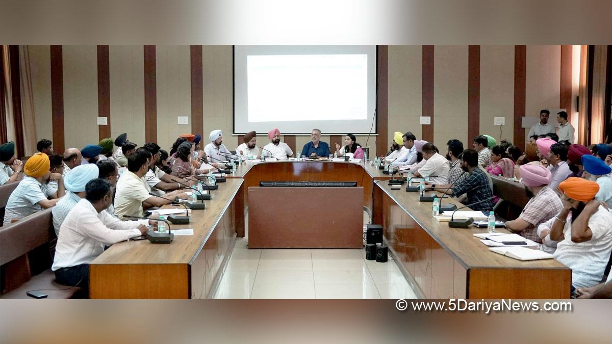 Dr. Balbir Singh, AAP, Aam Aadmi Party, Aam Aadmi Party Punjab, AAP Punjab, Government of Punjab, Punjab Government, Sakshi Sawhney, DC Ludhiana, Ludhiana, Deputy Commissioner Ludhiana