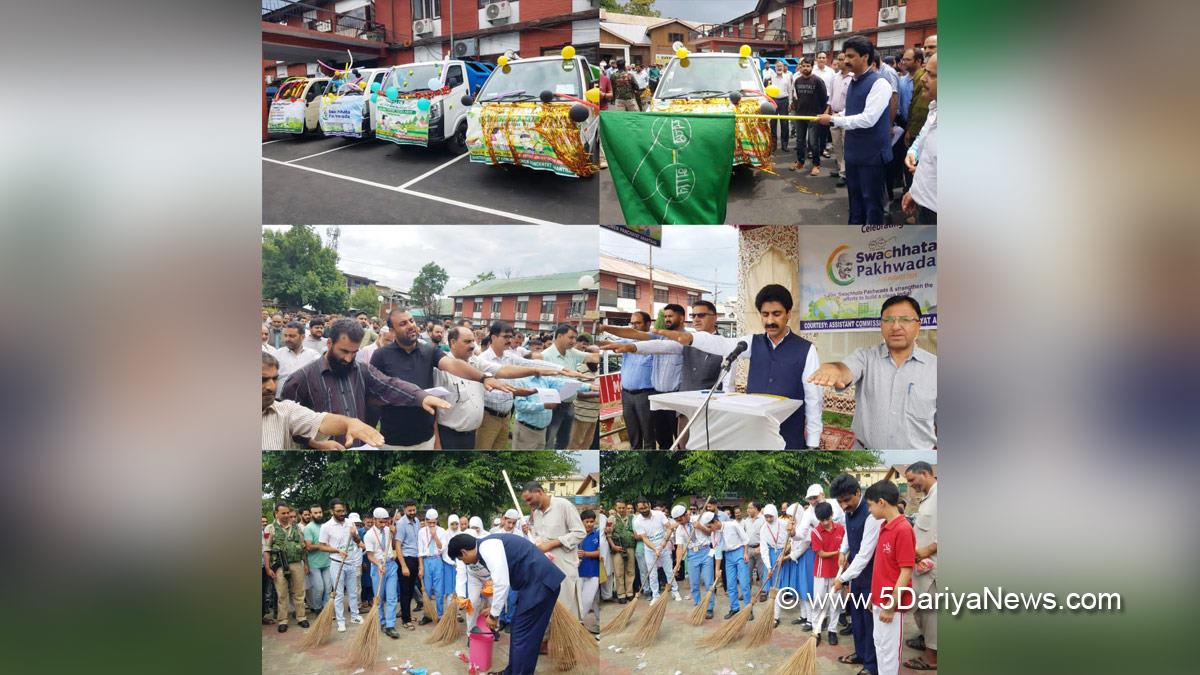Syeed Fakhrudin Hamid, S F Hamid, Anantnag, DDC Anantnag, Deputy Commissioner, Kashmir, Jammu And Kashmir, Jammu & Kashmir, District Administration Anantnag, Swachhta Pakhwada, The Shuchita Sangram
