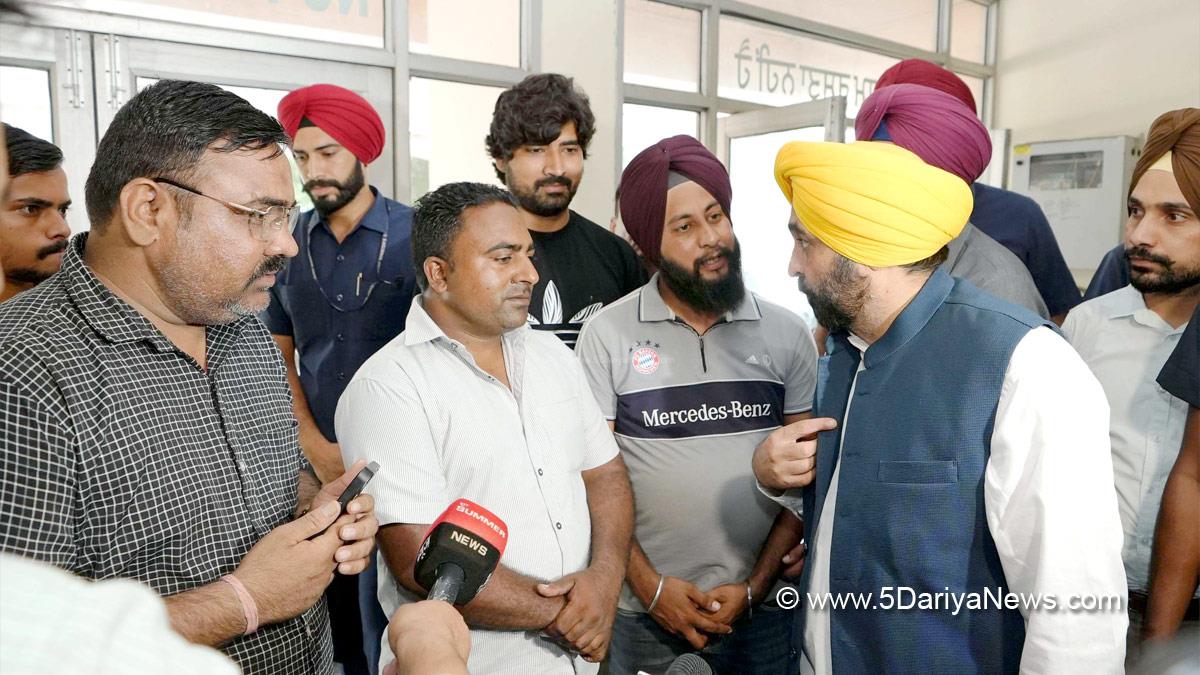 Bhagwant Mann, Bhagwant Singh Mann, AAP, Aam Aadmi Party, Aam Aadmi Party Punjab, AAP Punjab, Government of Punjab, Punjab Government, Punjab, Chief Minister Of Punjab