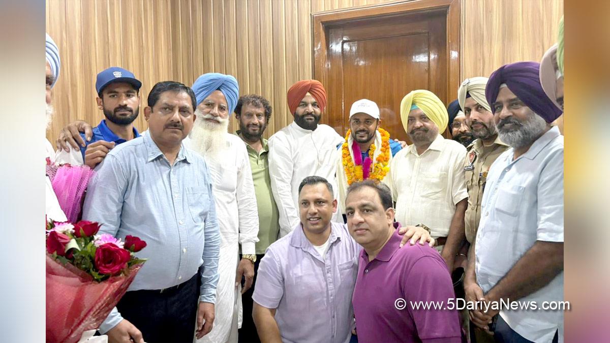 Gurjeet Singh Aujla, Gurjit Singh Aujla, Punjab, Congress, Amritsar, Punjab Congress, Pargat Singh