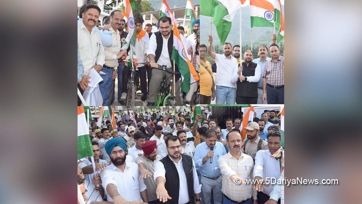 Yasin M. Choudhary, Yasin Mohammad Choudhary, Poonch, Deputy Commissioner Poonch, Kashmir, Jammu And Kashmir, Jammu & Kashmir, District Administration Poonch, Tiranga Cycle Rally