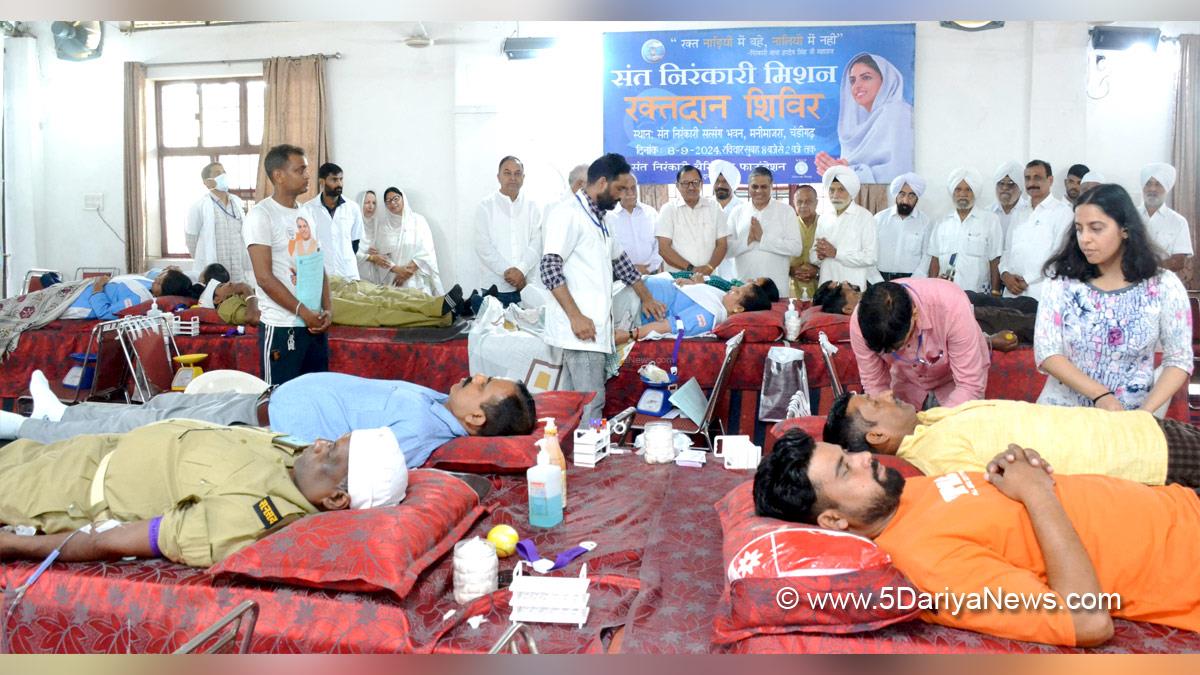 Nirankari, Satguru Mata Sudiksha ji Maharaj, Sant Nirankari charitable Foundation, Sant Nirankari Mission, Blood Camp, Blood Donation Camp, Chandigarh