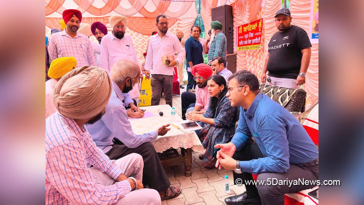 Sakshi Sawhney, DC Ludhiana, Ludhiana, Deputy Commissioner Ludhiana, Jagtar Singh Diyalpura, AAP, Aam Aadmi Party, Aam Aadmi Party Punjab, AAP Punjab, Bhagwant Mann Sarkar Tuhade Dwar