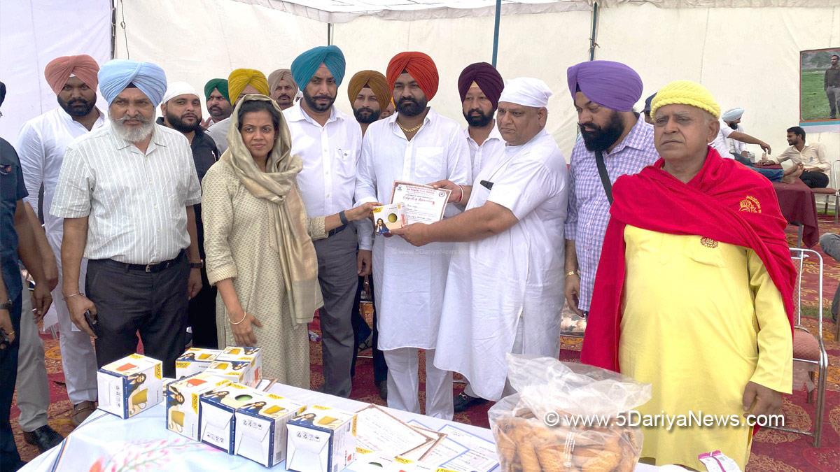 Aashika Jain, DC Mohali, Deputy Commissioner Mohali, S.A.S. Nagar, S.A.S. Nagar Mohali, Mohali, Sahibzada Ajit Singh Nagar, Blood Camp, Blood Donation Camp