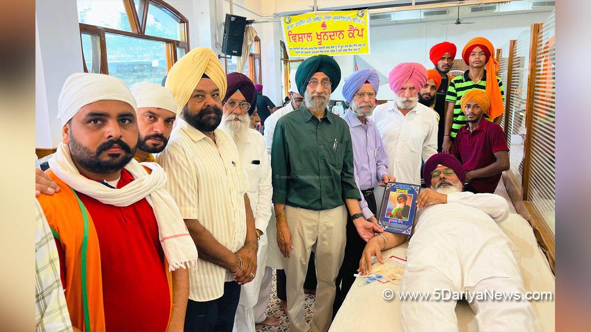Gurdit Singh Sekhon, Faridkot, AAP, Aam Aadmi Party, Aam Aadmi Party Punjab, AAP Punjab, Blood Camp, Blood Donation Camp 