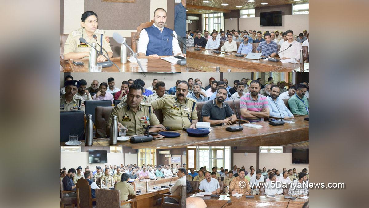 Dr Basharat Qayoom, Dr. Basharat Qayoom, Pulwama, Deputy Commissioner Pulwama, Kashmir, Jammu And Kashmir, Jammu & Kashmir, District Administration Pulwama