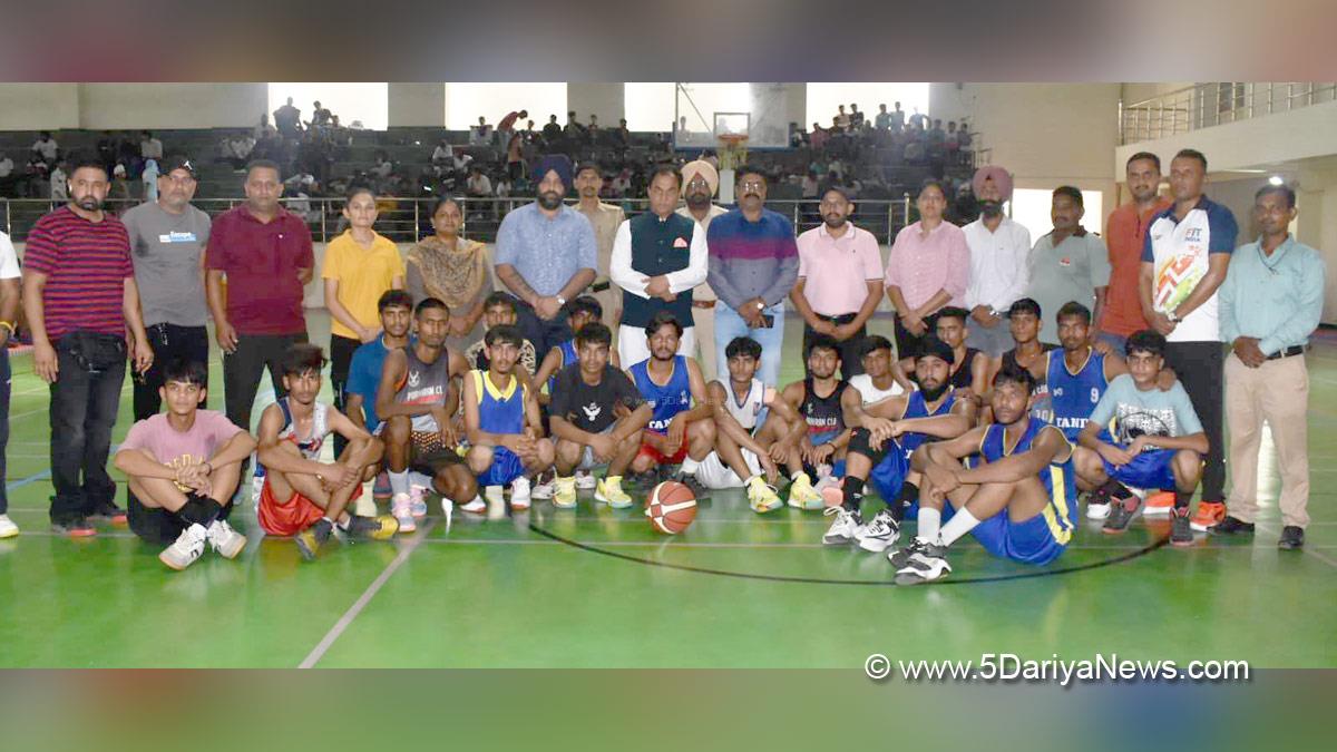 Raj Kumar Chabbewal, AAP, Aam Aadmi Party, Aam Aadmi Party Punjab, AAP Punjab, Hoshiarpur, Sports News, Khedan Watan Punjab Dia 2024, Khedan Watan Punjab Dia, Khedan Watan Punjab Diyan-2024, Khedan Watan Punjab Diyan Season 3
