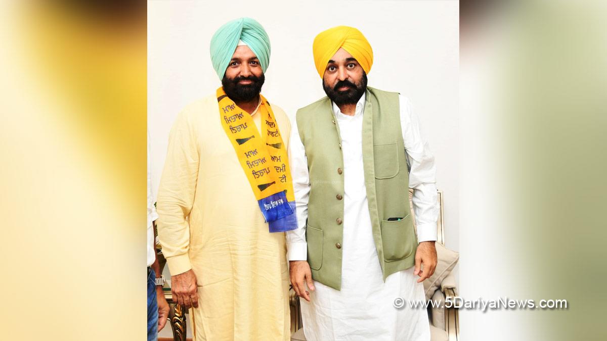 Bhagwant Mann, Bhagwant Singh Mann, AAP, Aam Aadmi Party, Aam Aadmi Party Punjab, AAP Punjab, Government of Punjab, Punjab Government, Punjab, Chief Minister Of Punjab, Meet Hayer