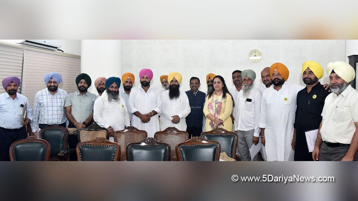 Gurmeet Khudian, Gurmeet Singh Khudian, AAP, Aam Aadmi Party, Aam Aadmi Party Punjab, AAP Punjab, Senu Duggal