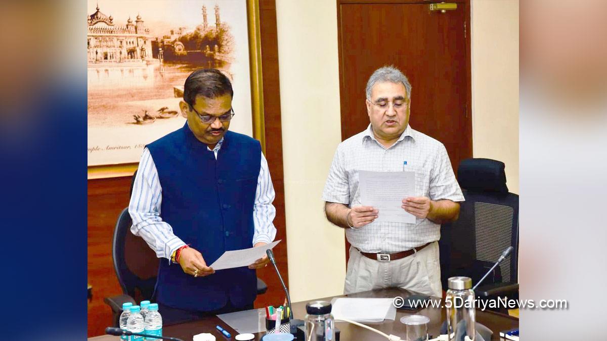 KAP Sinha, Chief Secretary, Chief Secretary of Punjab, Chief Secretary Punjab, IAS officer, IAS, Punjab, Punjab Government, Government of Punjab, Vijay Kumar Janjua