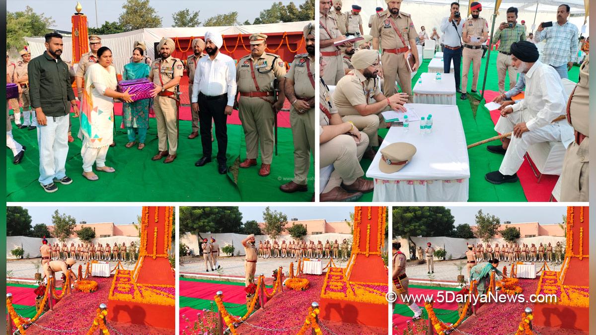 Amarpreet Kaur Sandhu, DC Fazilka, Fazilka, Deputy Commissioner Fazilka, Police Commemoration Day, Punjab Police, Police, Fazilka Police, Fazilka