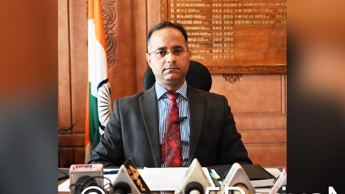 Mohammad Shahid Saleem, Mohammad Shahid Saleem Dar, Shopian, DDC Shopian, District Development Commissioner Shopian, Kashmir, Jammu And Kashmir, Jammu & Kashmir, District Administration