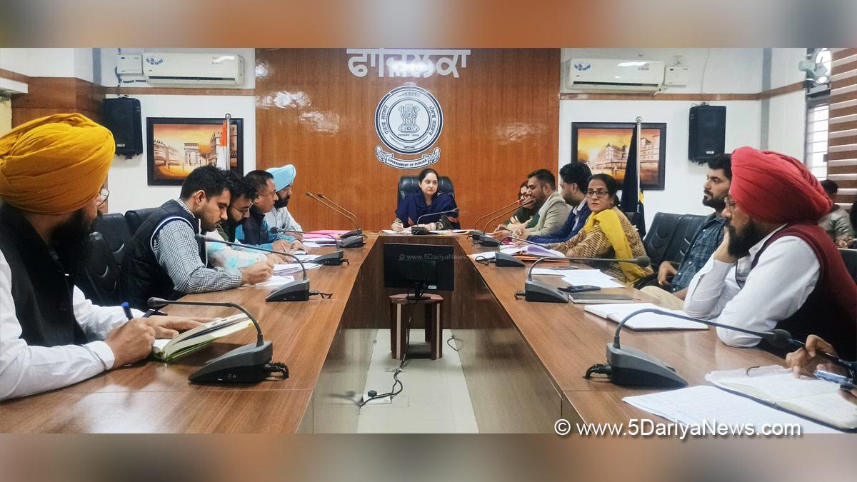 Amarpreet Kaur Sandhu, DC Fazilka, Fazilka, Deputy Commissioner Fazilka