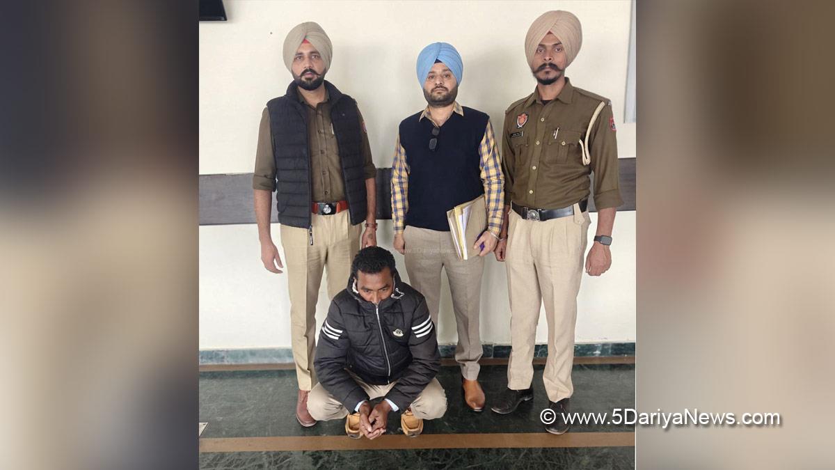 Crime News Punjab, Punjab Police, Police, Crime News, S.A.S. Nagar Police, Mohali Police
