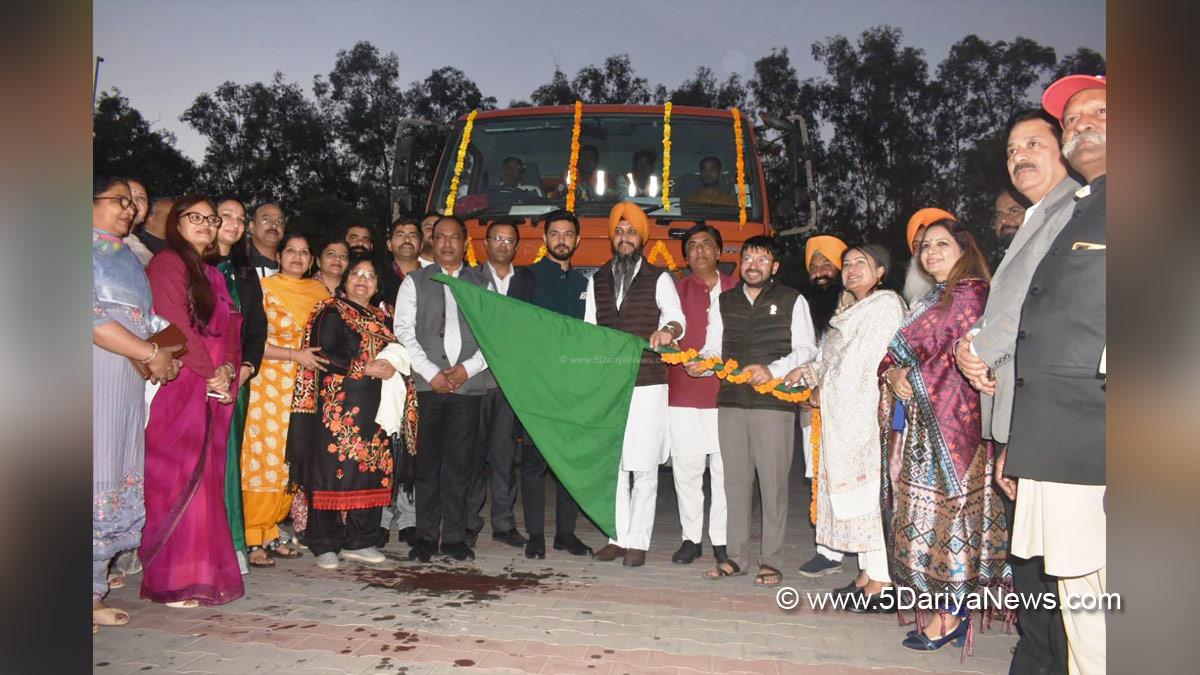 Dr. Ravjot Singh,AAP,Aam Aadmi Party,Aam Aadmi Party Punjab,AAP Punjab,Government of Punjab,Punjab Government,Bram Shanker Jimpa,Raj Kumar Chabbewal,Komal Mittal,DC Hoshiarpur,Deputy Commissioner Hoshiarpur,Hoshiarpur