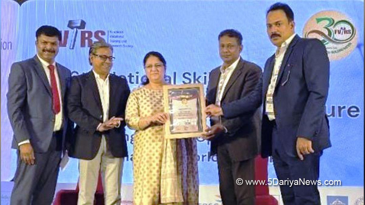 Manappuram Foundation,  Eco-Friendly Skill Development Award, George D. Das,K.M. Asharaf,Manappuram Finance, Manappuram Finance Ltd