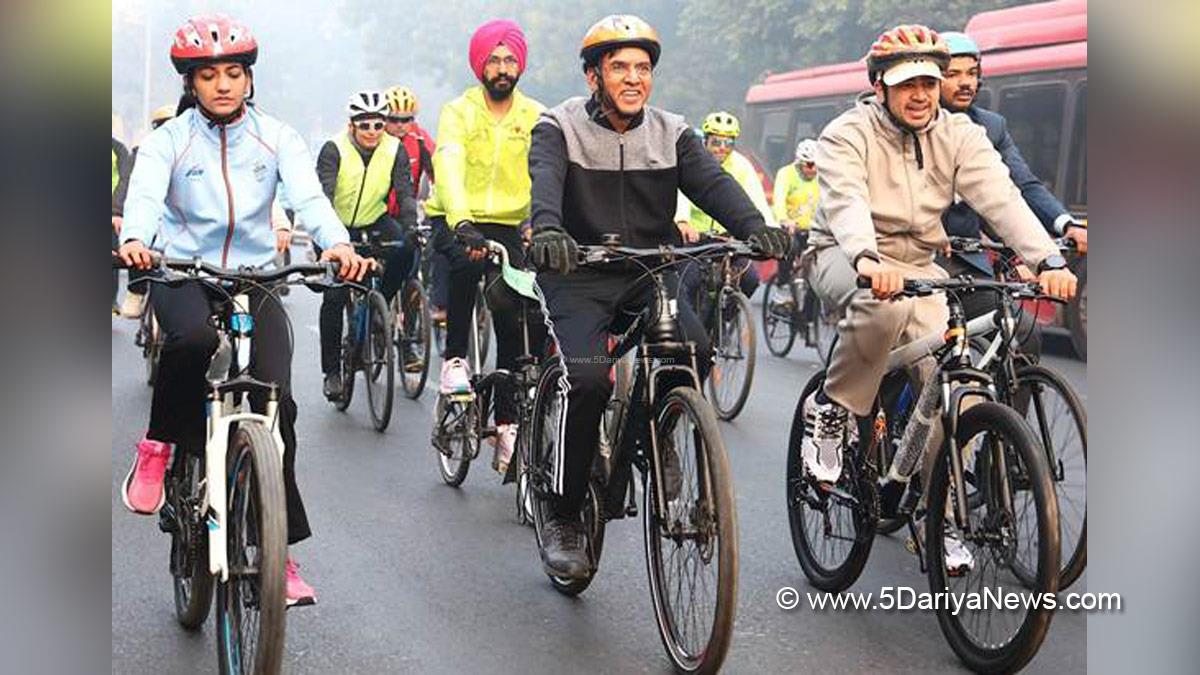 Mansukh Mandaviya, Dr. Mansukh Mandaviya, BJP, Bharatiya Janata Party, Fit India Cycling Drive