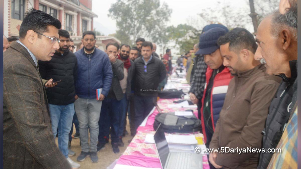 Vikas Kundal, Poonch, Deputy Commissioner Poonch, Kashmir, Jammu And Kashmir, Jammu & Kashmir, District Administration Poonch, Prashasan Gaon Ki Ore