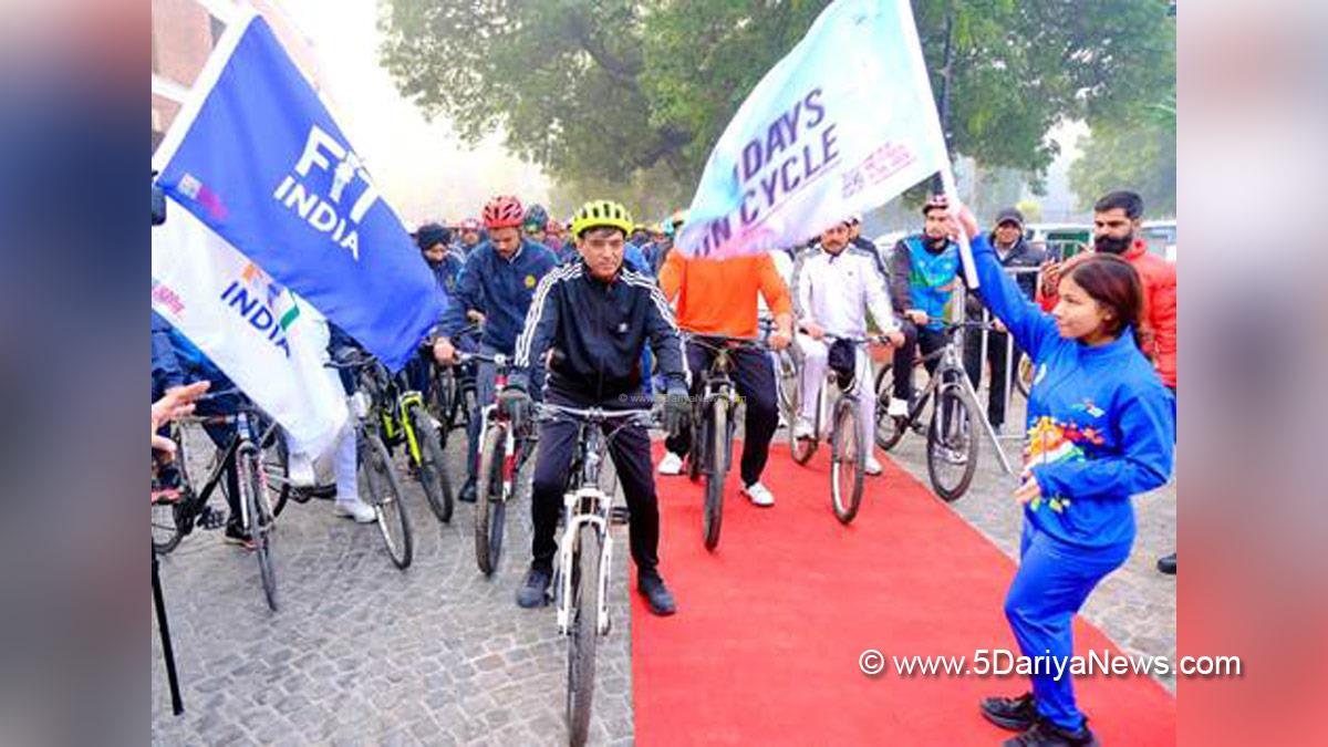 Mansukh Mandaviya, Dr. Mansukh Mandaviya, BJP, Bharatiya Janata Party, Fit India Sundays on Cycle, Central Reserve Police Force, CRPF, Indo Tibetan Border Police, ITBP, Major Dhyan Chand National Stadium