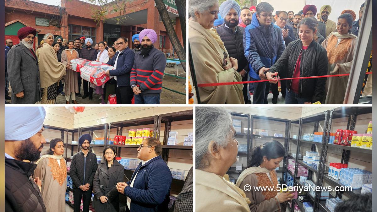 Aashika Jain, DC Mohali, Deputy Commissioner Mohali, S.A.S. Nagar, S.A.S. Nagar Mohali, Mohali, Sahibzada Ajit Singh Nagar, Pradhan Mantri Jan Aushadhi Kendra, Civil Hospital Kurali