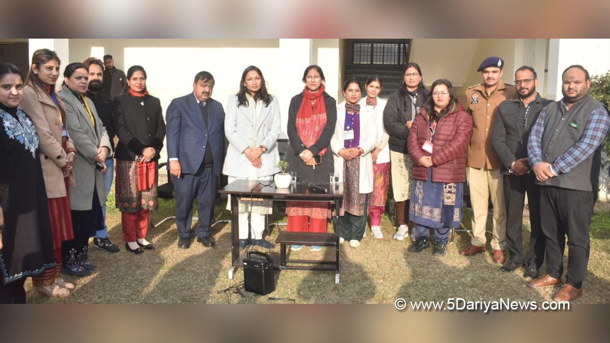 Komal Mittal, DC Hoshiarpur, Deputy Commissioner Hoshiarpur, Hoshiarpur, SSP Surendra Lamba