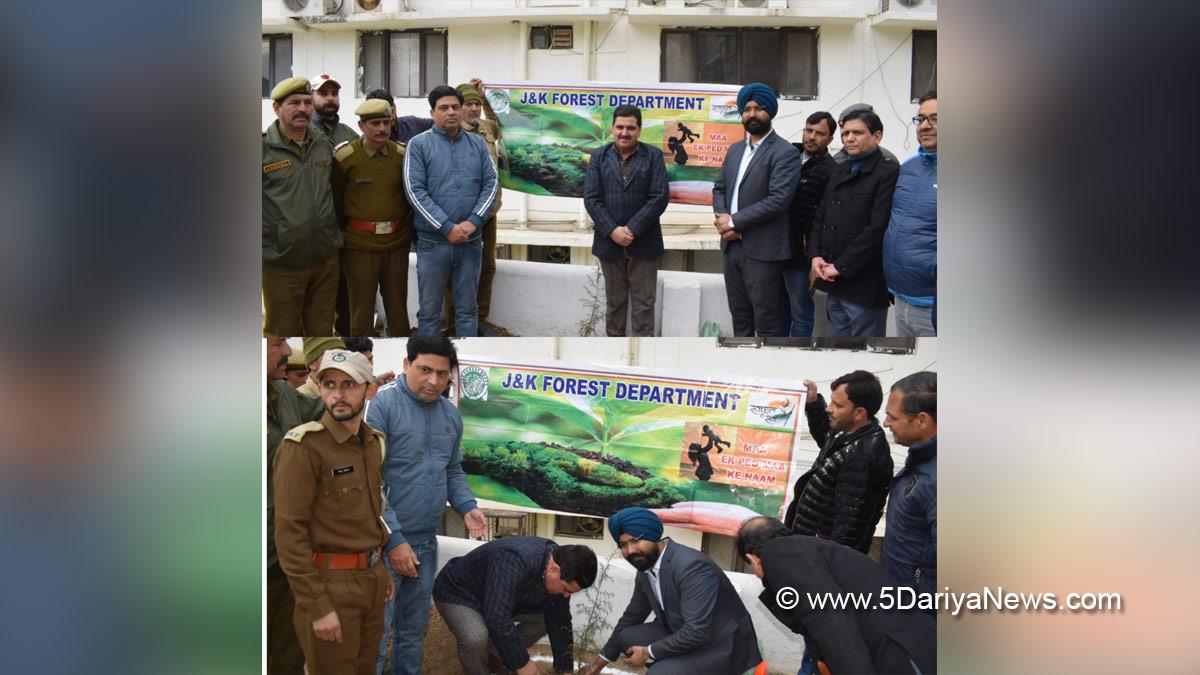 Harvinder Singh, Doda, Deputy Commissioner Doda, Kashmir, Jammu And Kashmir, Jammu & Kashmir, District Administration Doda, Ek Ped Maa Ke Naam, DDC Chairman, Dhananter Singh