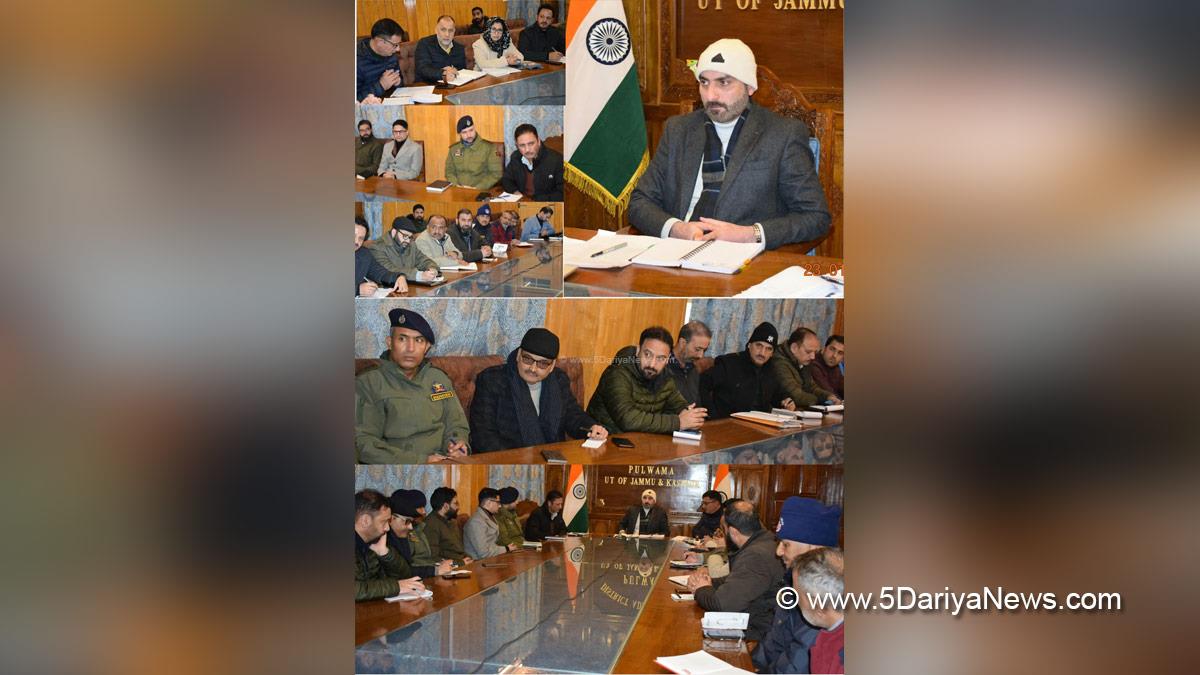 Dr Basharat Qayoom, Dr. Basharat Qayoom, Pulwama, Deputy Commissioner Pulwama, Kashmir, Jammu And Kashmir, Jammu & Kashmir, District Administration Pulwama