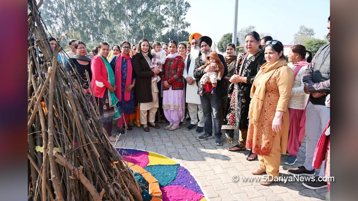 Komal Mittal, DC Hoshiarpur, Deputy Commissioner Hoshiarpur, Hoshiarpur