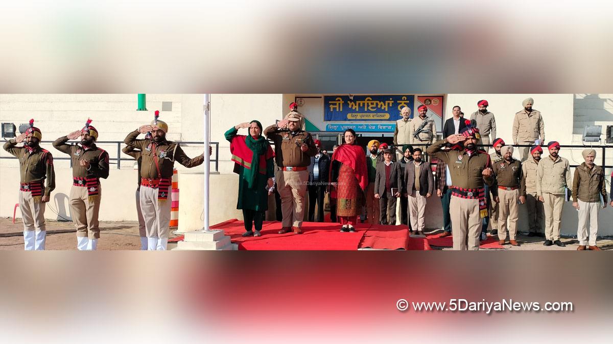 Amarpreet Kaur Sandhu, DC Fazilka, Fazilka, Deputy Commissioner Fazilka, Republic Day, Republic Day 2025,76th Republic Day,Republic Day 2025,Republic Day of India,Republic Day Parade 2025