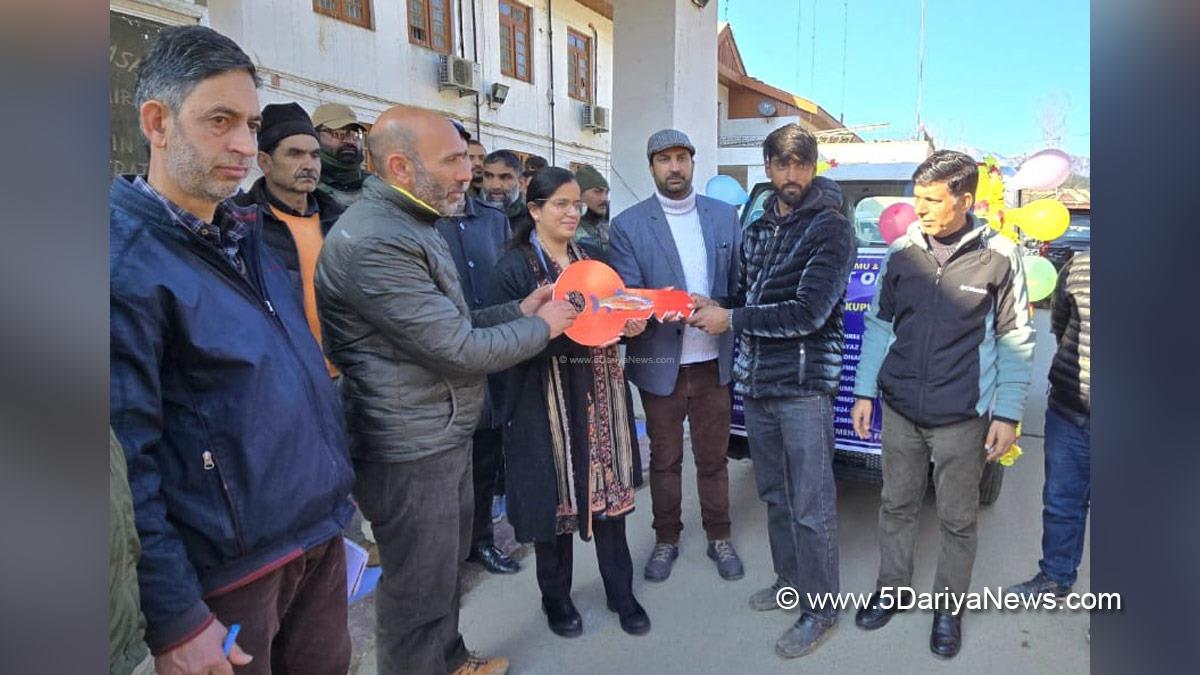 Ayushi Sudan, Kupwara, Deputy Commissioner Kupwara, Kashmir, Jammu And Kashmir, Jammu & Kashmir, District Administration Kupwara, MLA Langate, Khurshid Ahmad Sheikh, Pradhan Mantri Matsya Sampada Yojana, PMMSY