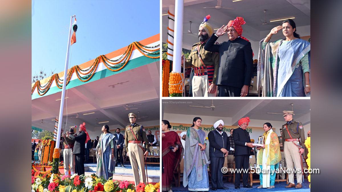 Barinder Kumar Goel, AAP, Aam Aadmi Party, Aam Aadmi Party Punjab, AAP Punjab, Government of Punjab, Punjab Government, Kulwant Singh Mohali, S.A.S.Nagar, Mohali, S.A.S. Nagar Mohali, Sahibzada Ajit Singh Nagar, Aashika Jain, DC Mohali, Deputy Commissioner Mohali, 76th Republic Day, Republic Day of India, Republic Day 2025, Republic Day Parade 2025, National flag