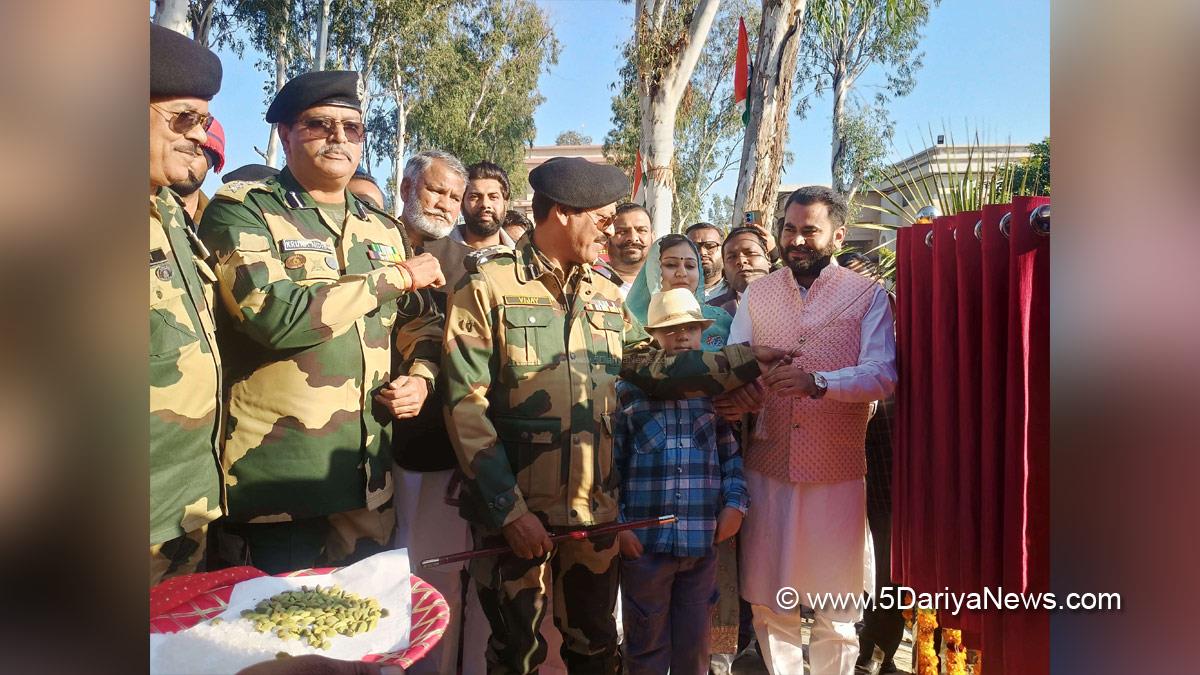 Narinder Pal Singh Sawna, Fazilka, AAP, Aam Aadmi Party, Aam Aadmi Party Punjab, AAP Punjab, 76th Republic Day,Republic Day of India, Republic Day 2025, Republic Day Parade 2025, National flag