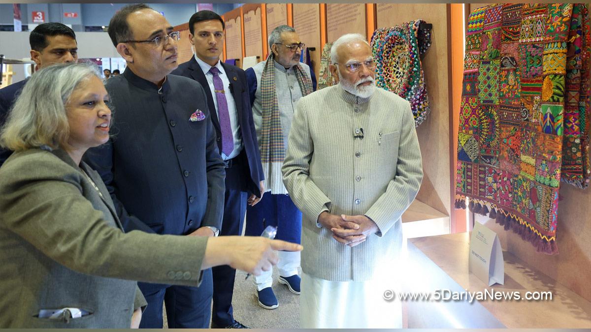Narendra Modi, Modi, BJP, Bharatiya Janata Party, Prime Minister of India, Prime Minister, Narendra Damodardas Modi, Bharat Tex 2025, Giriraj Singh