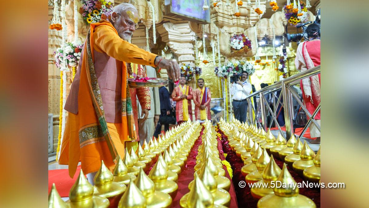 Narendra Modi, Modi, BJP, Bharatiya Janata Party, Prime Minister of India, Prime Minister, Narendra Damodardas Modim Somnath Temple, Gujarat