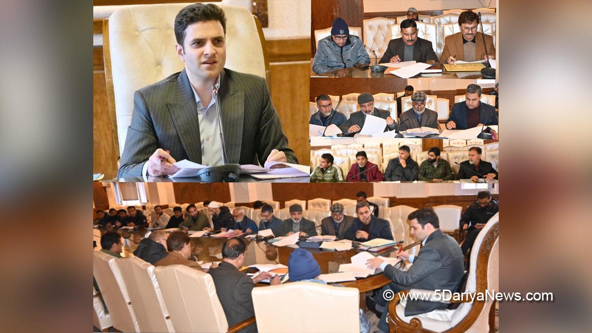 Athar Aamir Khan, Kulgam, Deputy Commissioner Kulgam, Kashmir, Jammu And Kashmir, District Administration Kulgam, Jal Jeevan Mission, JJM