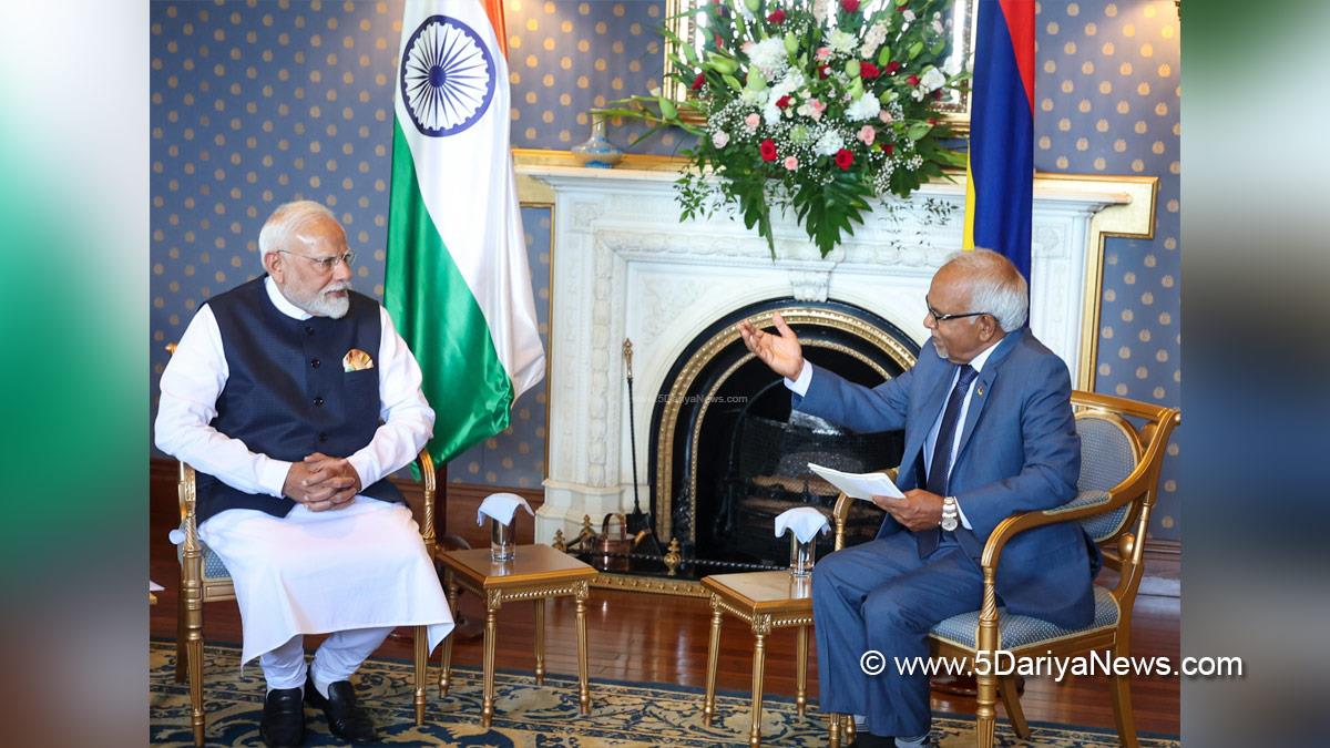 Narendra Modi, Modi, BJP, Bharatiya Janata Party, Prime Minister of India, Prime Minister, Narendra Damodardas Modi, Dharambeer Gokhool